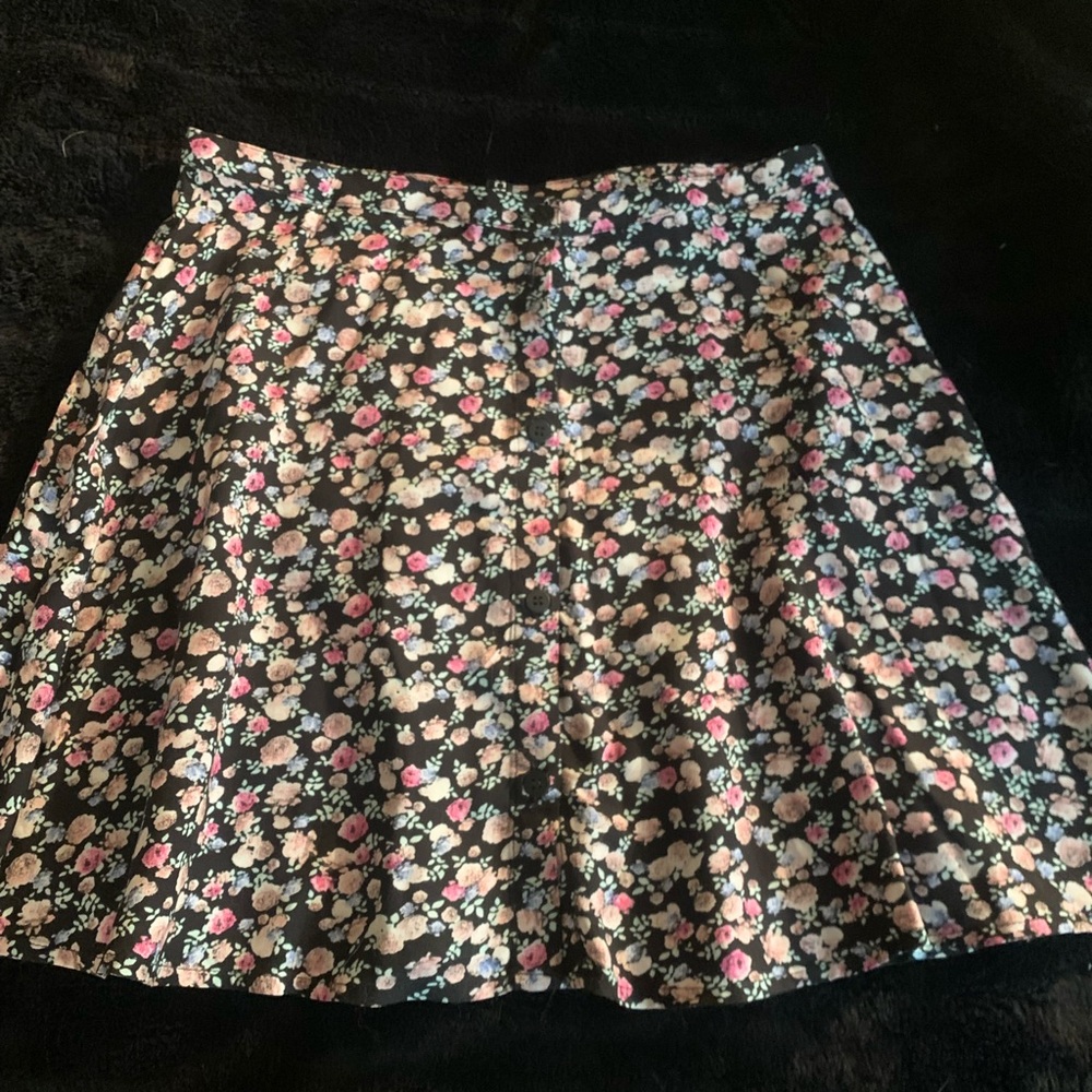 H&M Black Floral A-Line Skirt